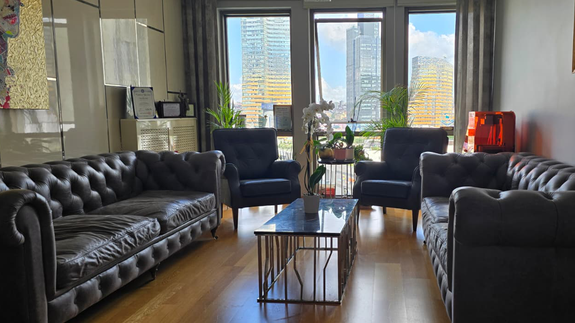 Prof. Dr. Altan VAROL - Ağız, Diş ve Çene Cerrahı - İmplant Hakkında